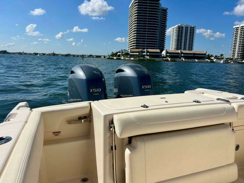 24ft Grady White Yacht For Sale