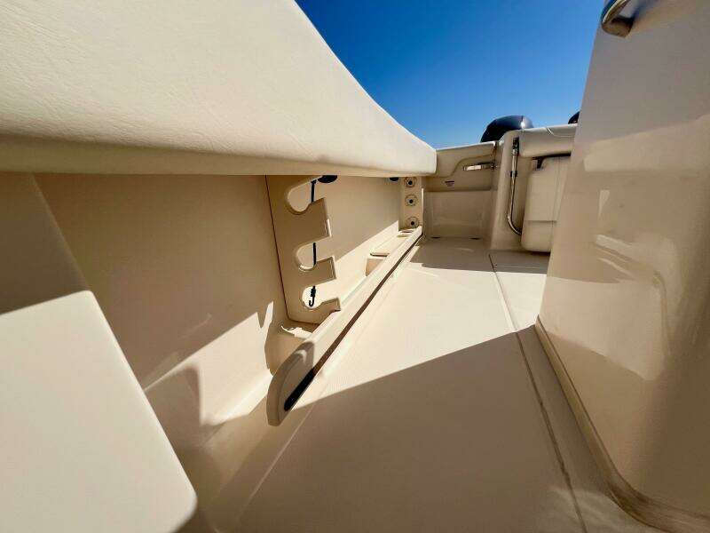 24ft Grady White Yacht For Sale