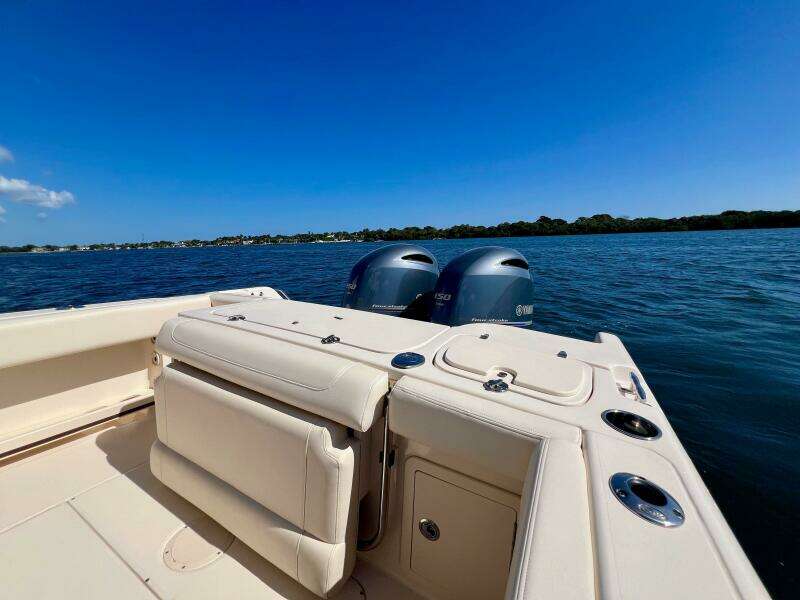 24ft Grady White Yacht For Sale