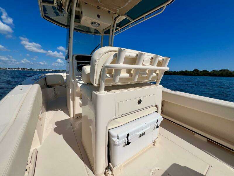 24ft Grady White Yacht For Sale