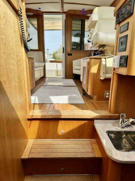 Linda Lou 36ft Legacy Yacht For Sale