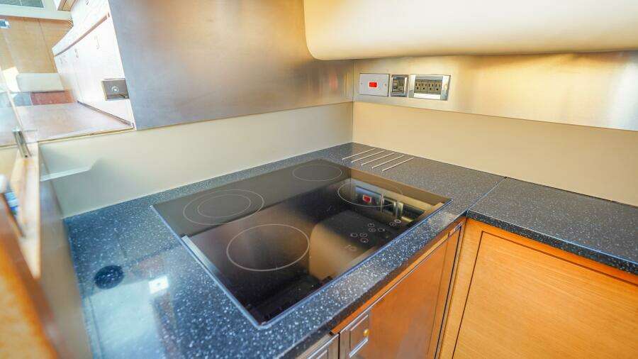 YA YA 49ft Fairline Yacht For Sale