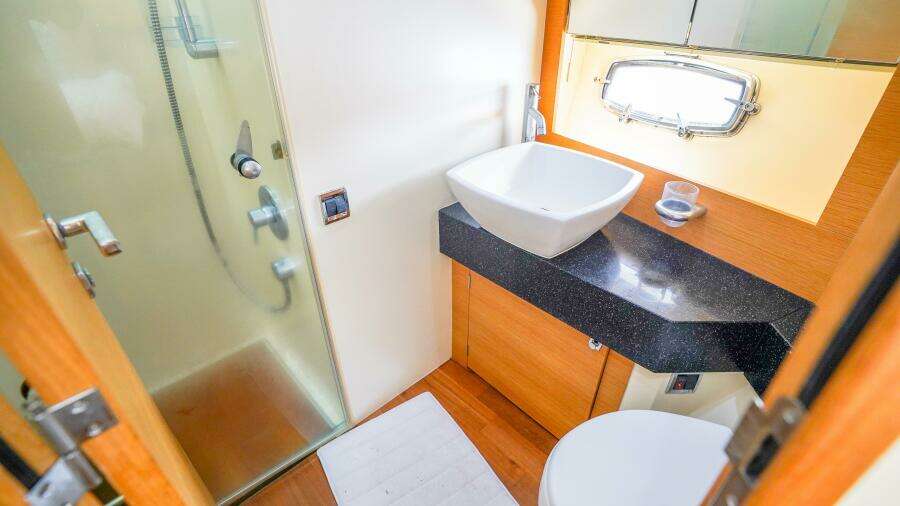 YA YA 49ft Fairline Yacht For Sale