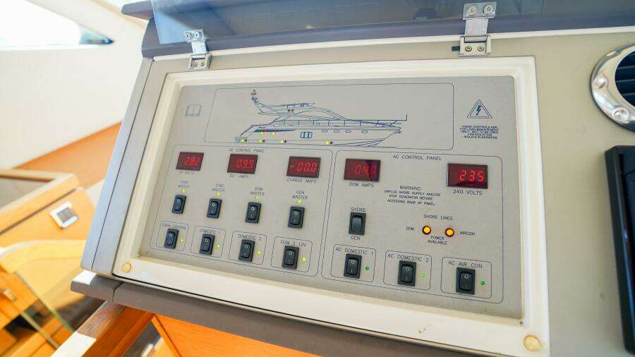 YA YA 49ft Fairline Yacht For Sale