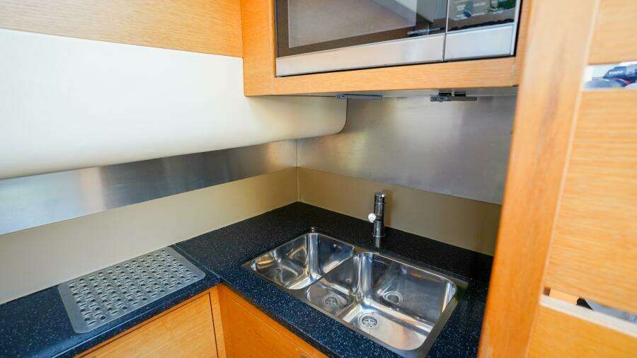 YA YA 49ft Fairline Yacht For Sale