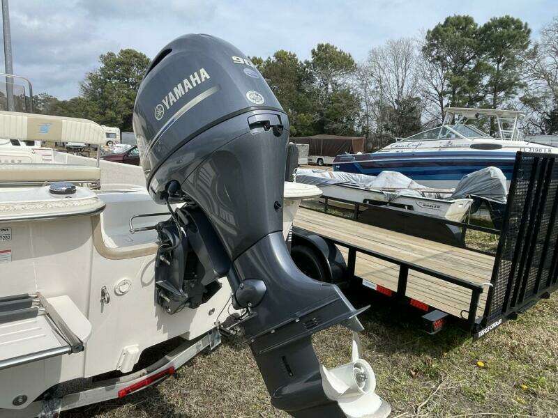 19ft Carolina Skiff Yacht For Sale