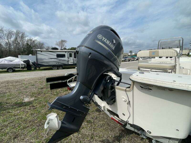 19ft Carolina Skiff Yacht For Sale
