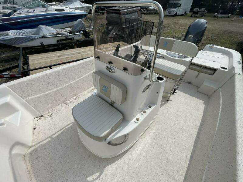 19ft Carolina Skiff Yacht For Sale