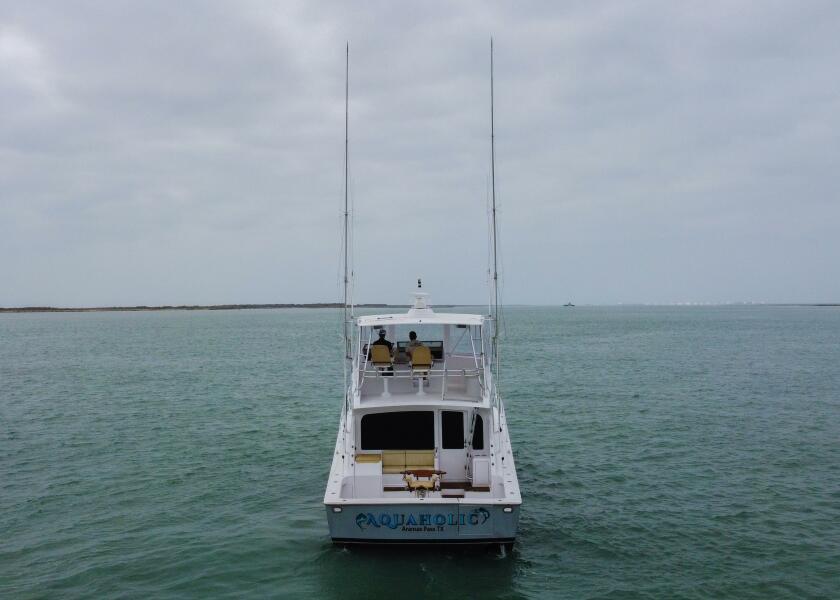 52' 2005 Viking 52 Convertible