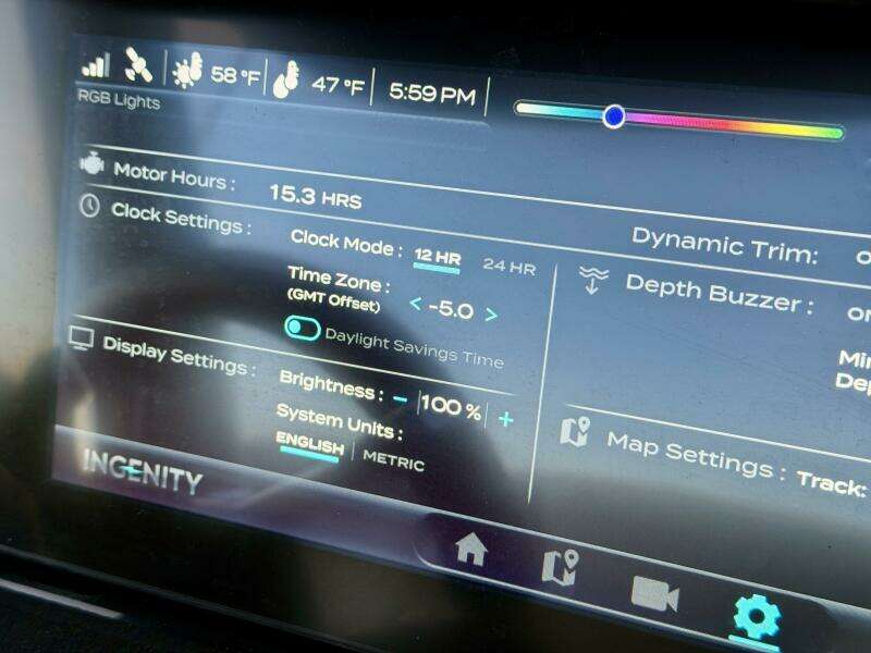 23ft Correct Craft Yacht For Sale