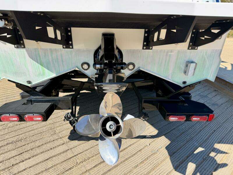 23ft Correct Craft Yacht For Sale