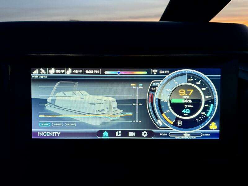 23ft Correct Craft Yacht For Sale