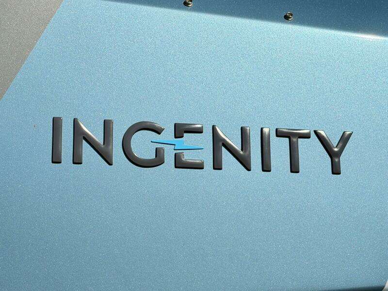 23ft Correct Craft Yacht For Sale