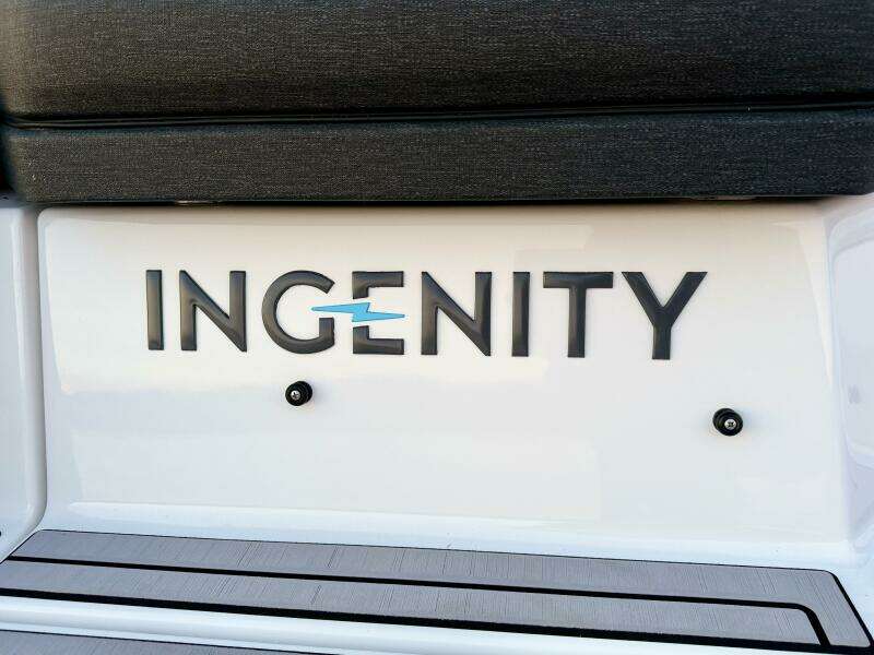 23ft Correct Craft Yacht For Sale