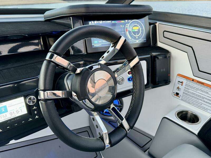 23ft Correct Craft Yacht For Sale