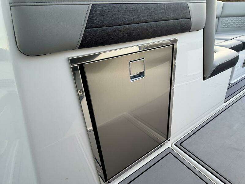 23ft Correct Craft Yacht For Sale