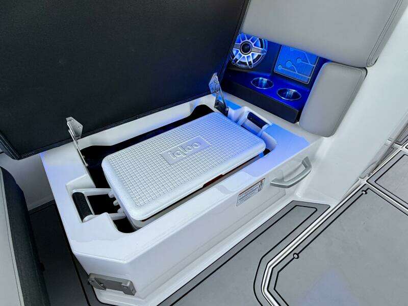 23ft Correct Craft Yacht For Sale