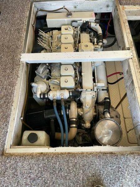 47' 1998 Bayliner 4788