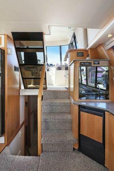 47' 1998 Bayliner 4788