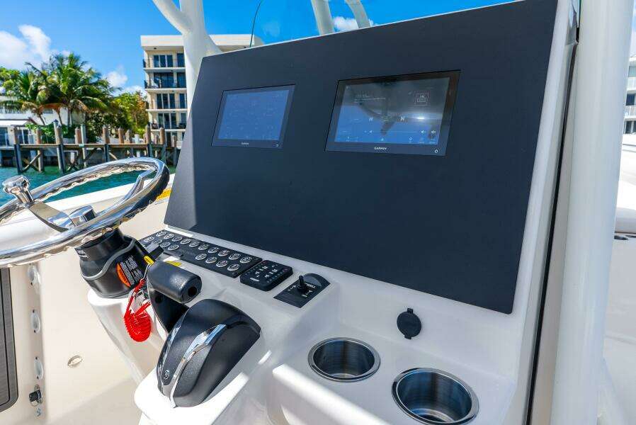 23ft Sea Born Yacht For Sale