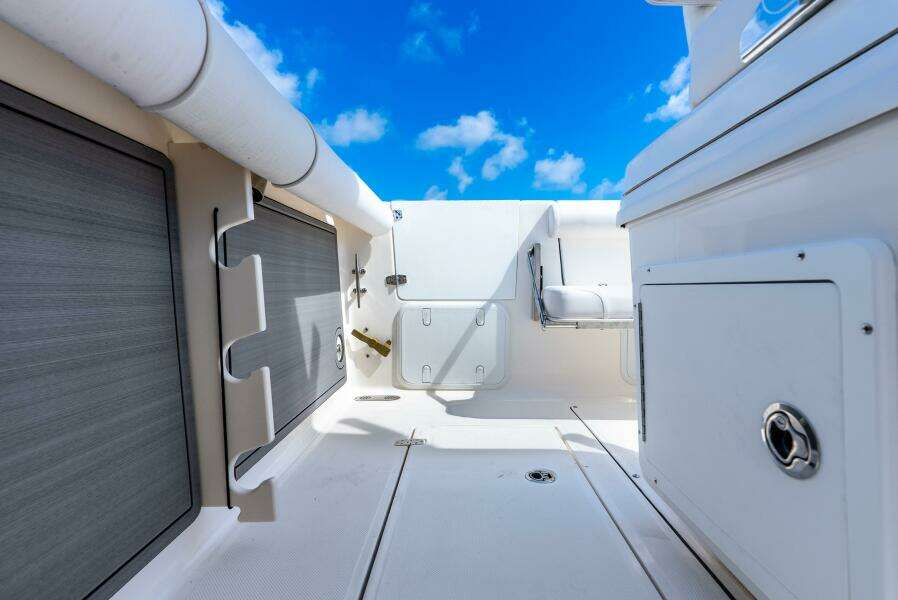 23ft Sea Born Yacht For Sale