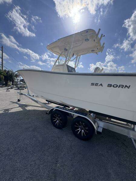 23ft Sea Born Yacht For Sale