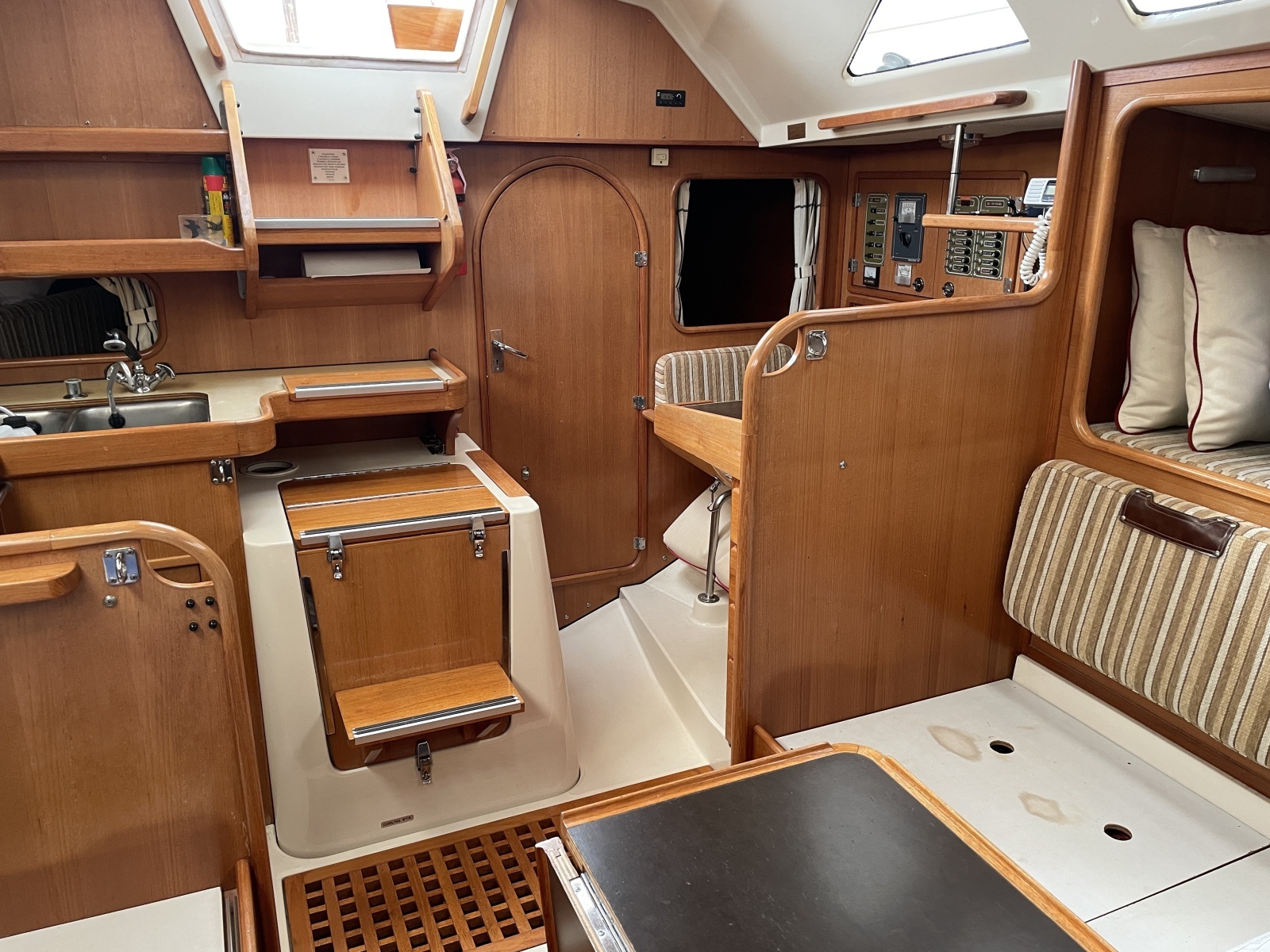 Detente 36ft Yamaha Boats Yacht For Sale