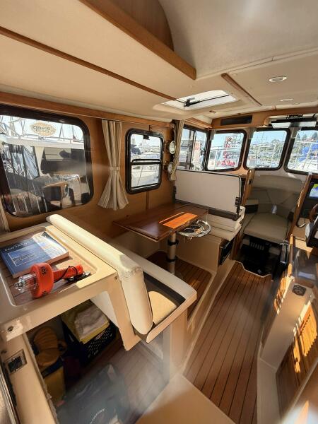 25' 2016 Ranger Tugs R-25 SC