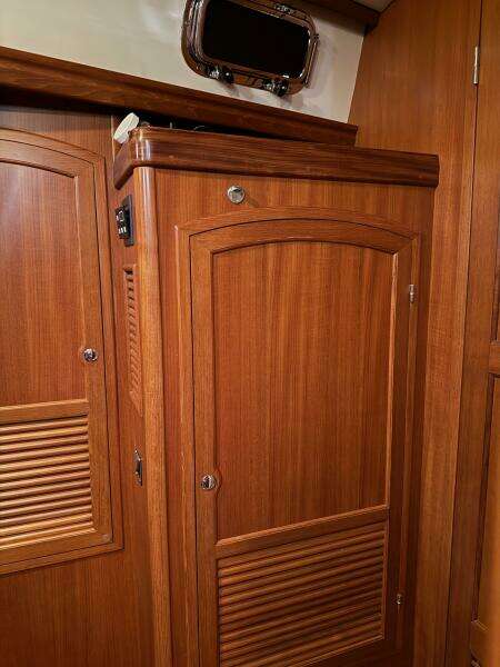 GADABOUT 46ft Outbound Yacht For Sale