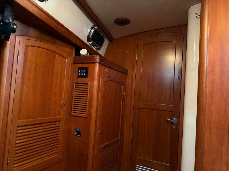 GADABOUT 46ft Outbound Yacht For Sale