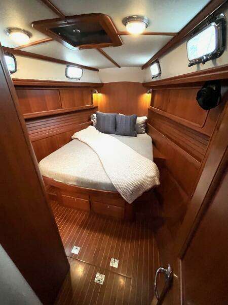 GADABOUT 46ft Outbound Yacht For Sale