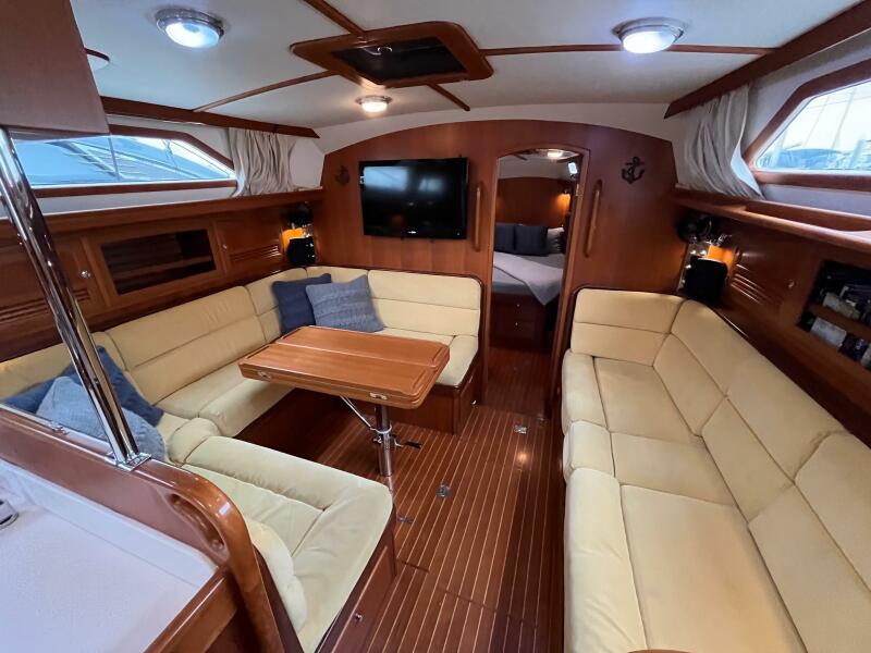 46' 2011 Outbound 46