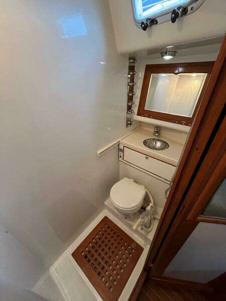 GADABOUT 46ft Outbound Yacht For Sale