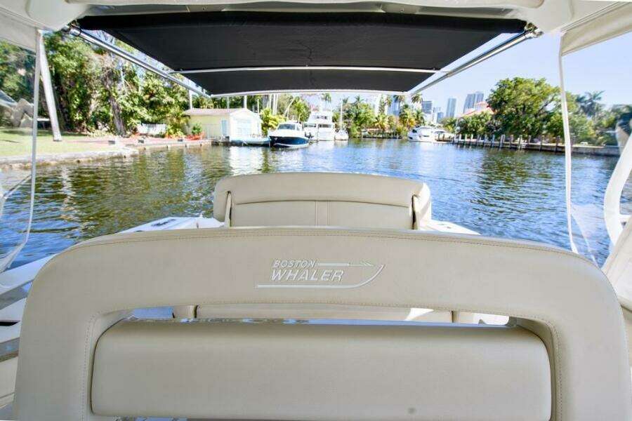 350 Realm 35ft Boston Whaler Yacht For Sale