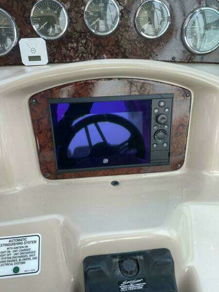 Just Right 32ft Sea Ray Yacht For Sale