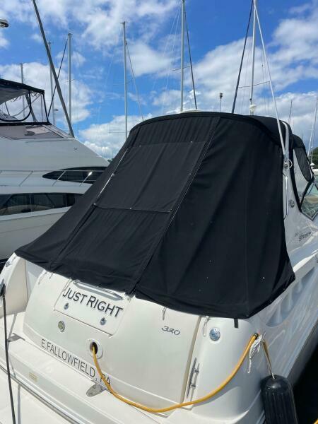 32' 2005 Sea Ray Sundancer 320