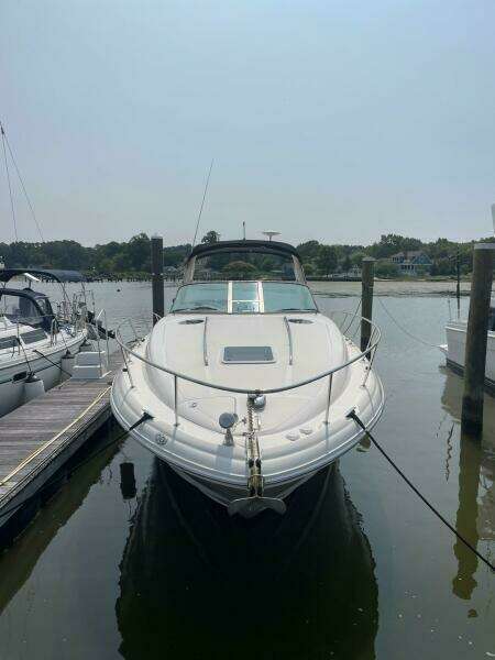 Just Right 32ft Sea Ray Yacht For Sale