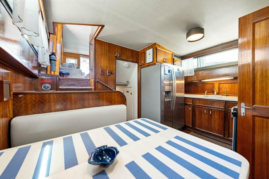 53' 1979 Hatteras 53 Classic