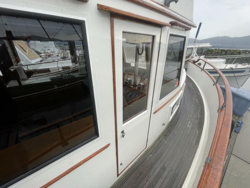 42' 1974 Grand Banks GB42