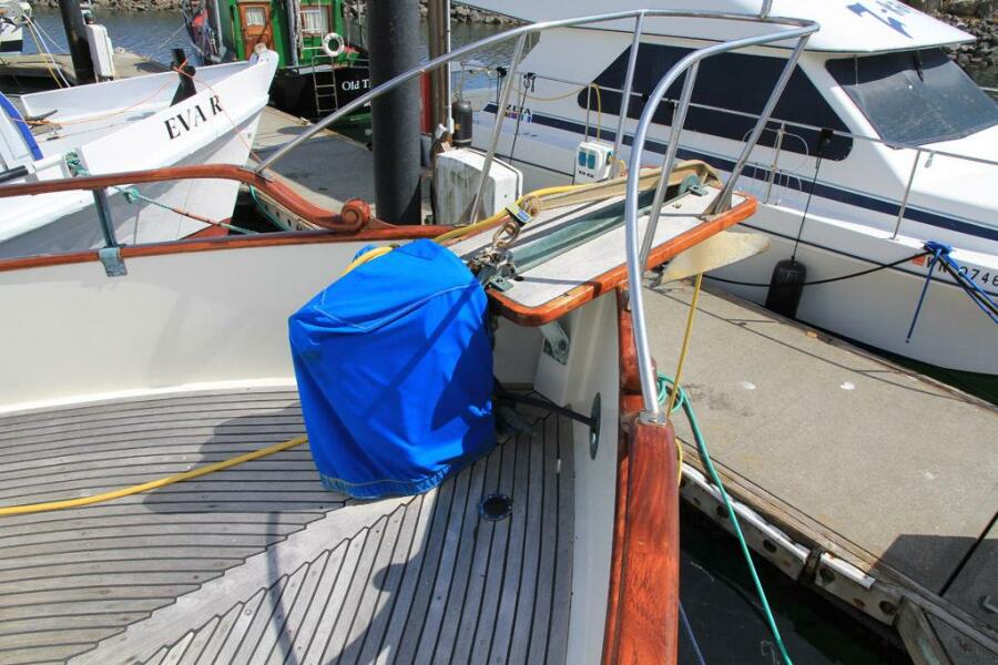 42' 1974 Grand Banks GB42