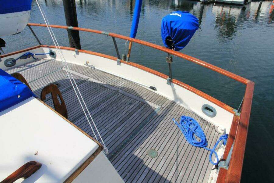 Grand II 42ft Grand Banks Yacht For Sale