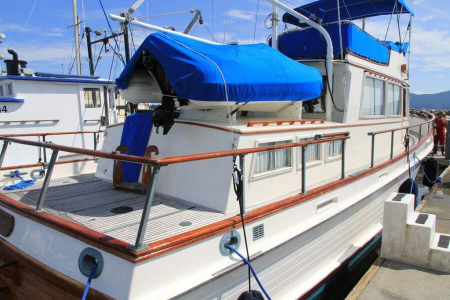 42' 1974 Grand Banks GB42