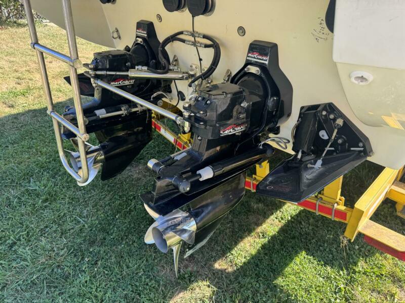 31' 1999 Formula 312 Fastech