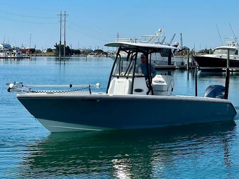 27' 2023 Pathfinder 2700