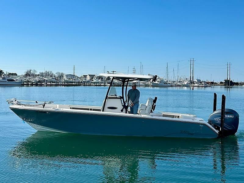 27' 2023 Pathfinder 2700