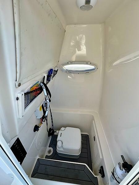 27' 2023 Pathfinder 2700