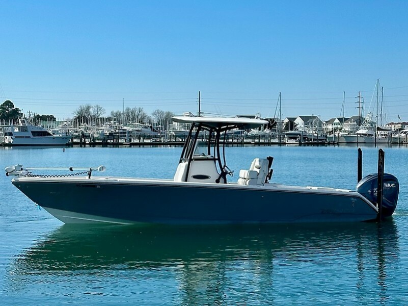 27' 2023 Pathfinder 2700