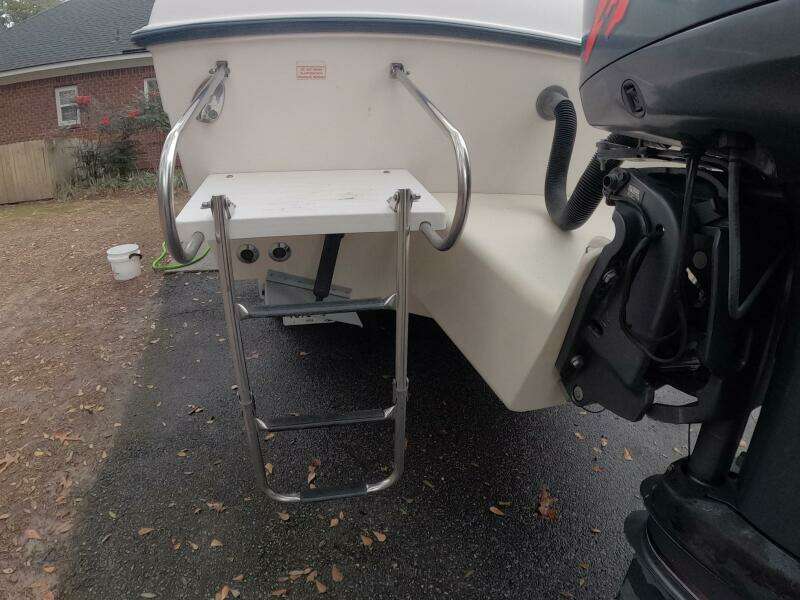 23ft Grady White Yacht For Sale