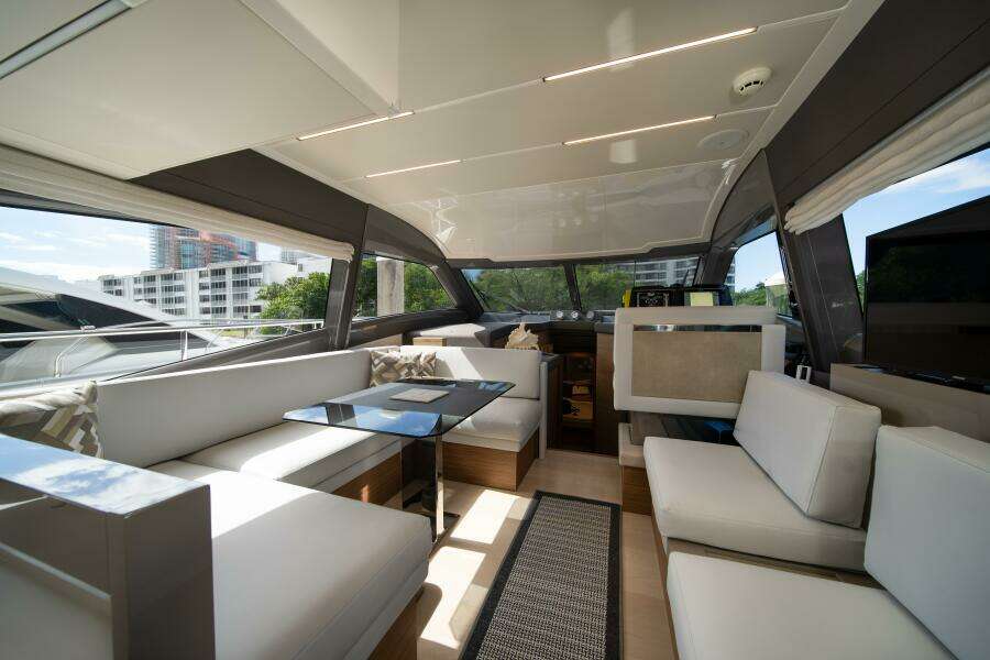 45ft Ferretti Yachts Yacht For Sale