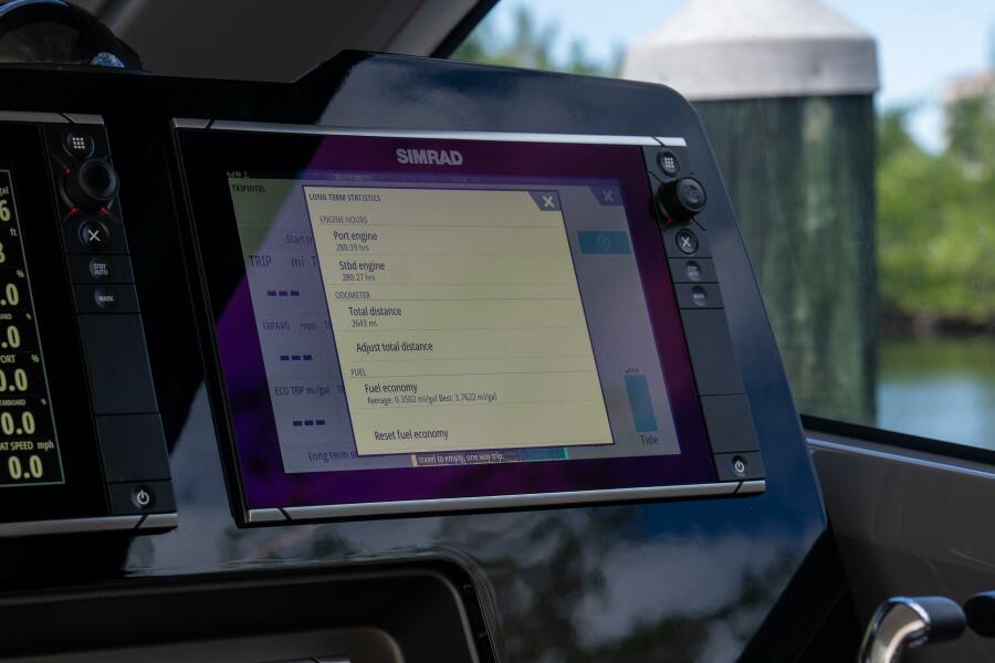 45' 2018 Ferretti Yachts 450 Fly